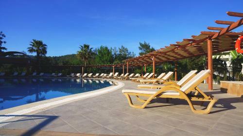 Green Forest Hotel - Adults Only