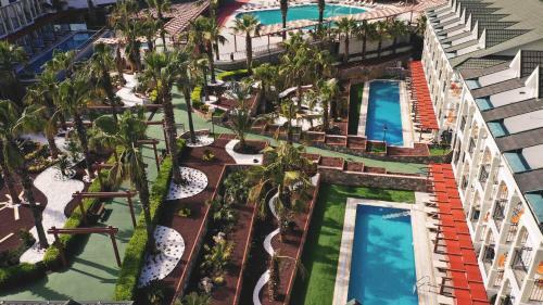 Green Forest Hotel - Adults Only