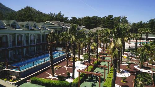 Green Forest Hotel - Adults Only