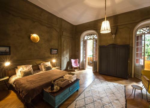 Hostal Une Nuit Au Ch�teau