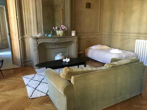 Hostal Une Nuit Au Ch�teau