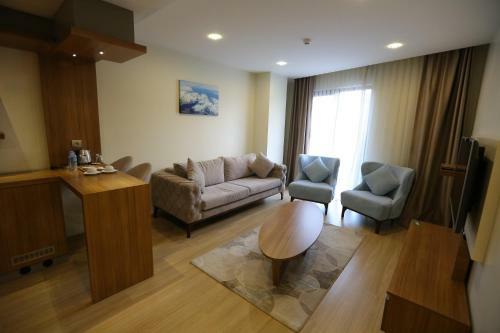 Hotel Alesha Suite