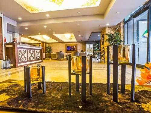 Hotel Alesha Suite