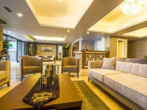 Hotel Alesha Suite