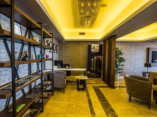 Hotel Alesha Suite