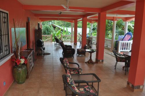 Bed & Breakfast Seaside Inn Roatan