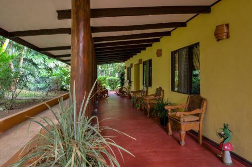 Bed & Breakfast Dos Palmas Country Inn