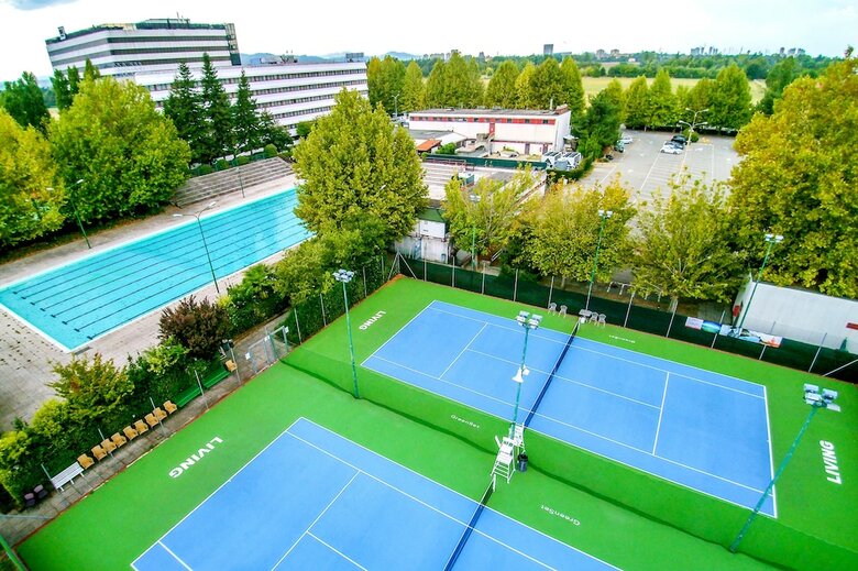 Living Place Hotel