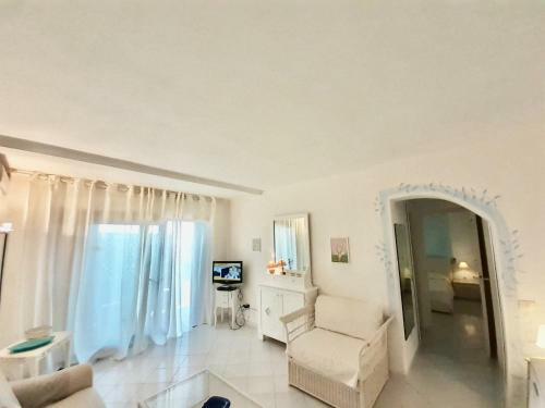 Baia De Bahas - Apartments & Resort
