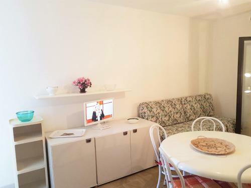 Baia De Bahas - Apartments & Resort