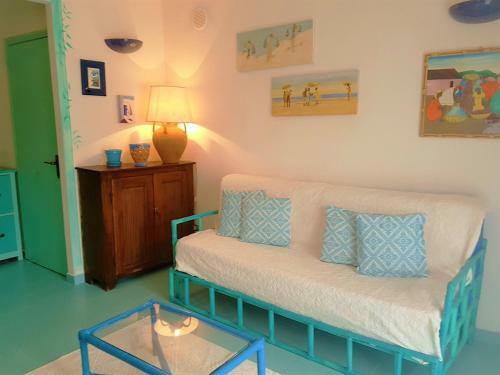 Baia De Bahas - Apartments & Resort