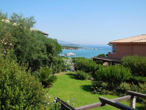 Baia De Bahas - Apartments & Resort