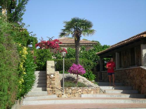 Baia De Bahas - Apartments & Resort