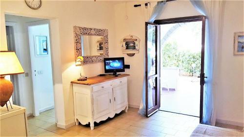 Baia De Bahas - Apartments & Resort