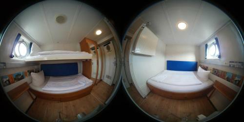 Hostal Eastern Comfort Hostel Boat