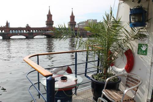 Hostal Eastern Comfort Hostel Boat