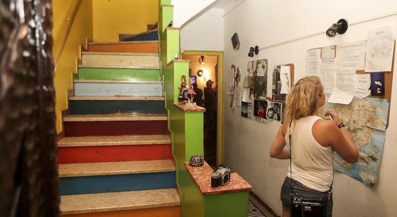 Bed & Breakfast Books Hostel