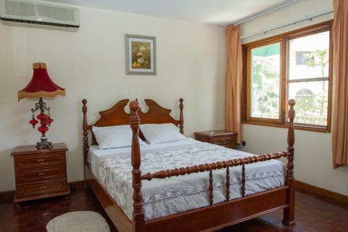 Bed & Breakfast Arla Residential