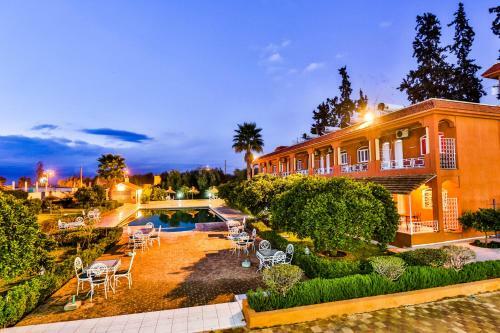 Hotel Al Bassatine