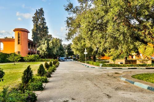 Hotel Al Bassatine