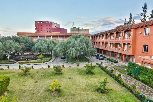 Hotel Al Bassatine