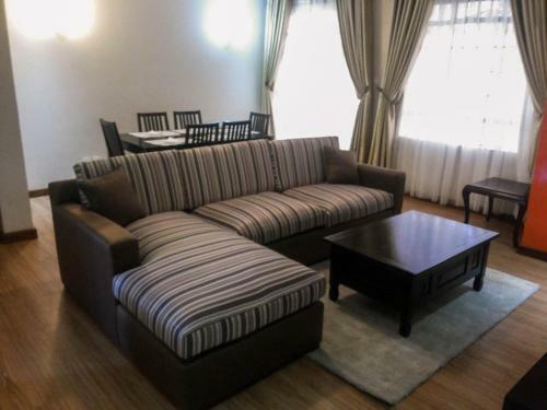 Crystal Glow Serviced Apartment