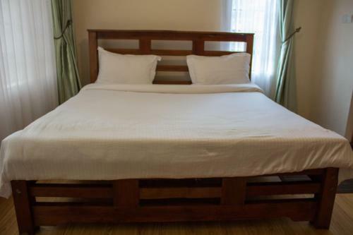 Crystal Glow Serviced Apartment