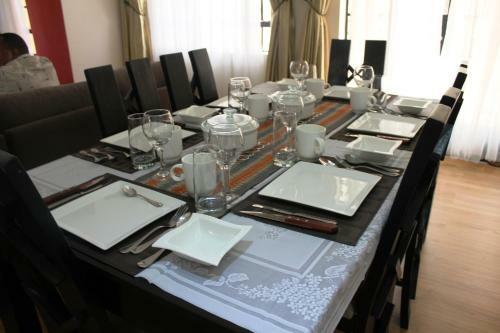 Crystal Glow Serviced Apartment