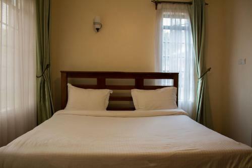 Crystal Glow Serviced Apartment