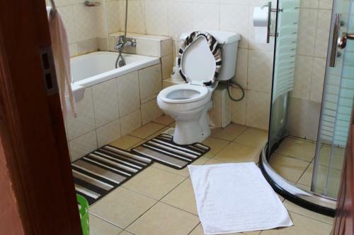 Crystal Glow Serviced Apartment