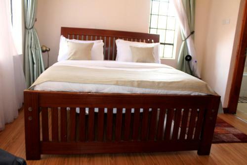 Crystal Glow Serviced Apartment