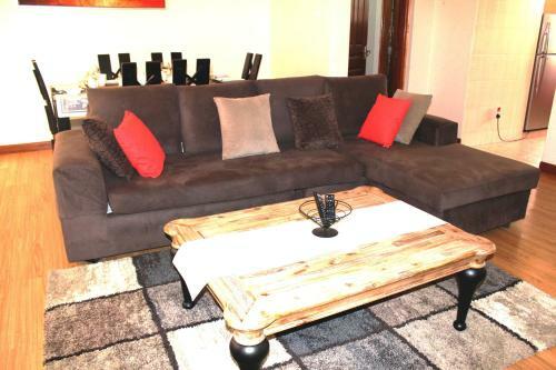 Crystal Glow Serviced Apartment
