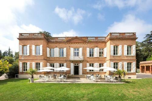 Hotel Domaine De Montjoie