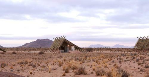 Lodge Desert Quiver Camp