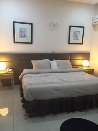 Hostal Greens Manor
