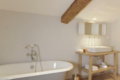 Hostal Logis De La Cad�ne