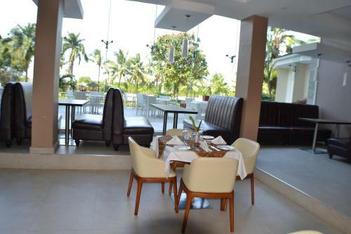 Hotel Tanga Beach Resort & Spa