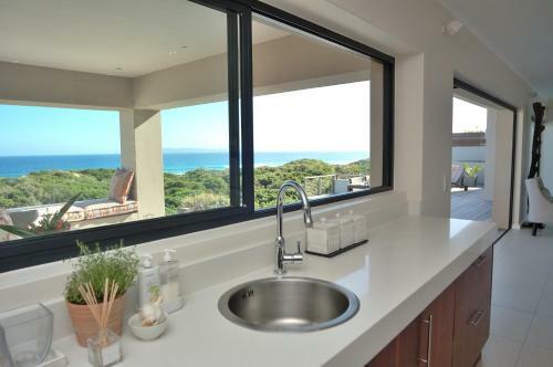 Villa Home By The Beach