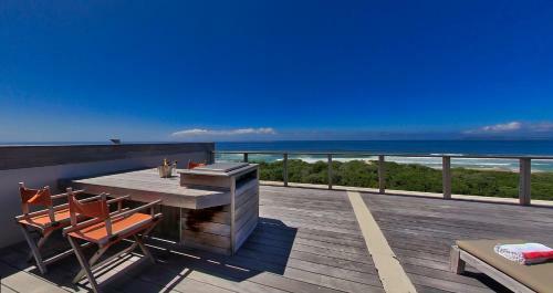 Villa Home By The Beach