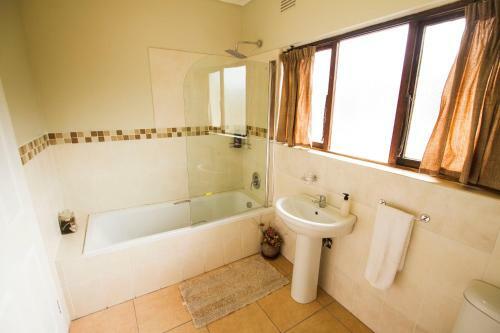 Hostal Eden Rose Manor
