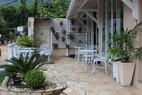 Hostal Yes Hotel Pousada