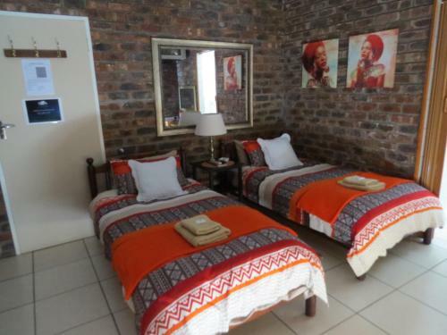 Hostal Coral Tree Guest Rooms