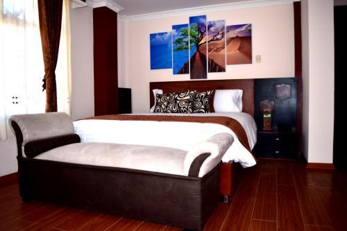 La Kapital Hotel