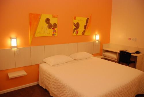 Hotel Formula 4
