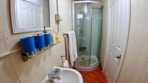 Hotel Hostal Triwe