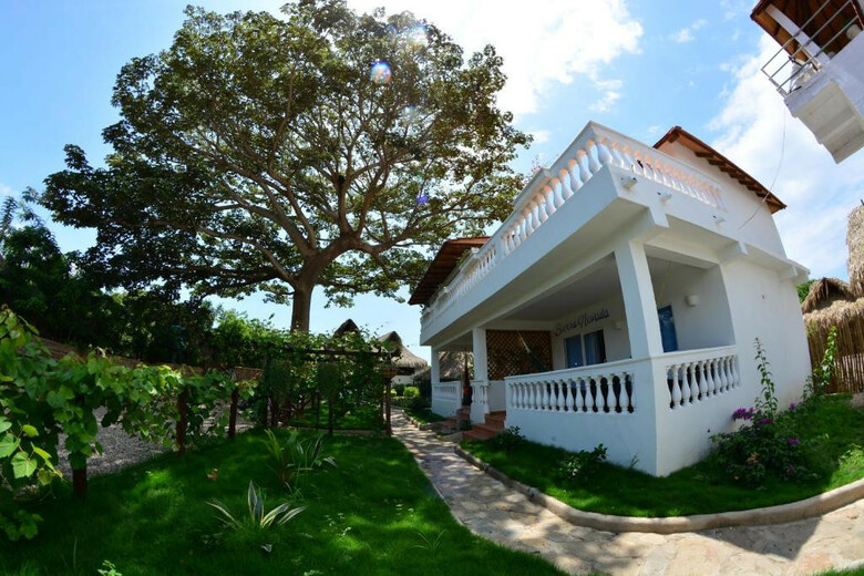 Hostal Primaluna Beach Hostel