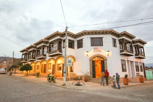 Plaza Medina Hotel