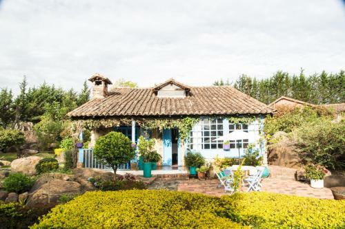 Agroturismo Residencias Art�sticas El Hayuelo