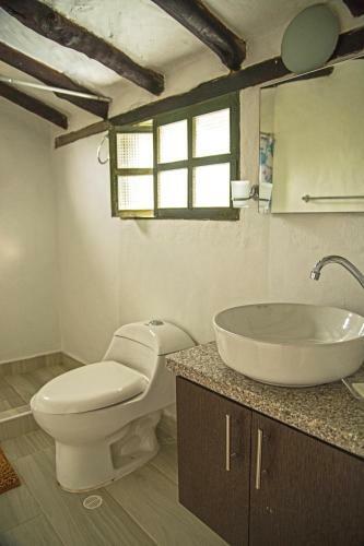 Agroturismo Residencias Art�sticas El Hayuelo