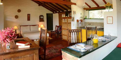 Agroturismo Residencias Art�sticas El Hayuelo